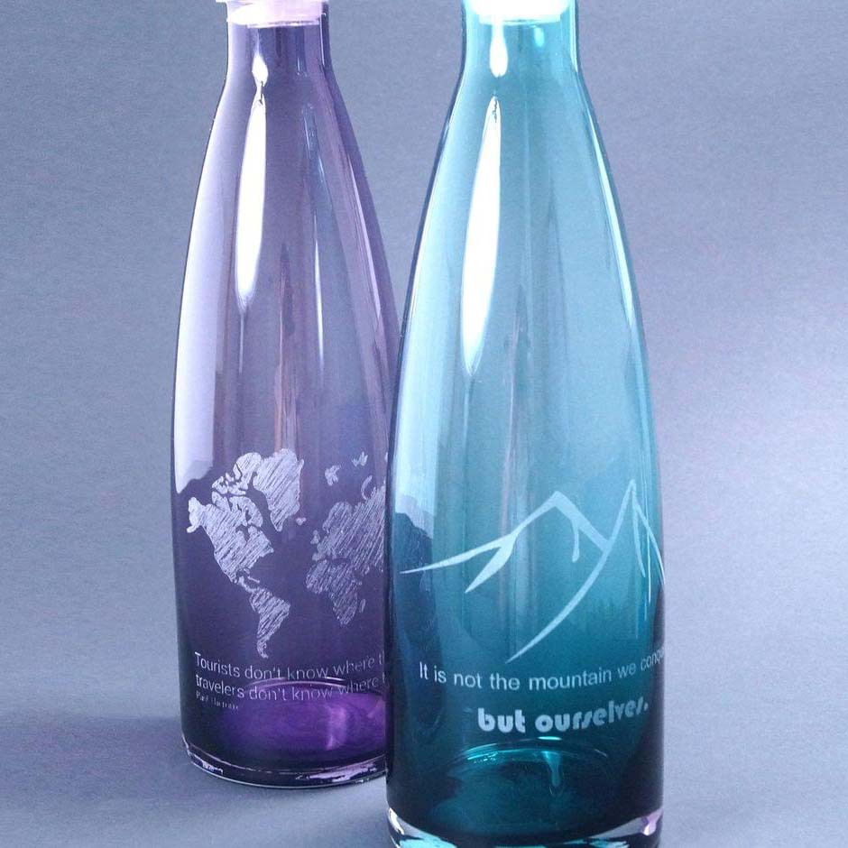 Botellas de vidrio grabadas con marcador láser uv de 5w