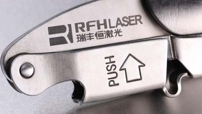 Marcador láser uv RFH de 3 vatios grabado en acero inoxidable